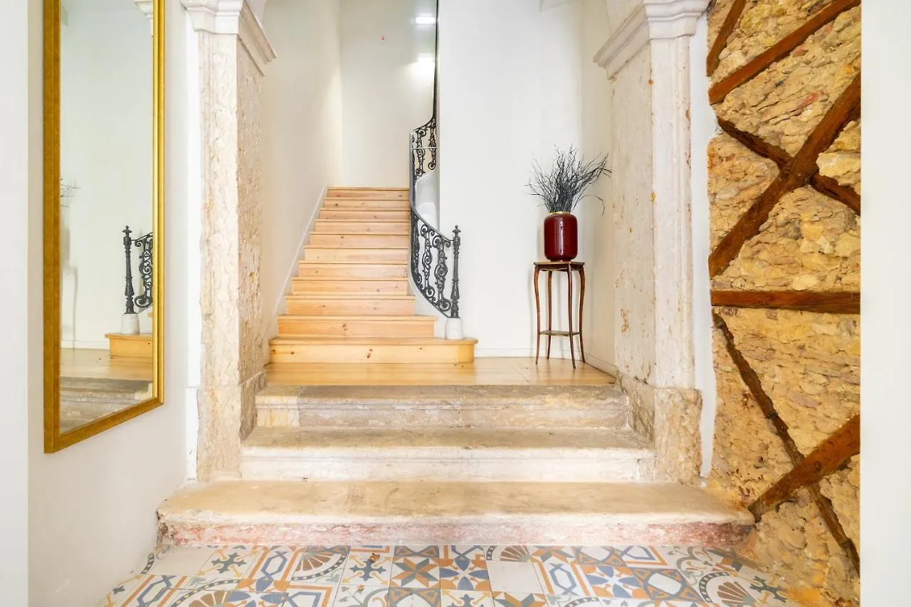 Whome | Alcantara Premium Studio Lizbona